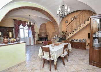 Sala da pranzo - Casa indipendente Via Nunziata Piedimonte
 
267, Mascali - foto 39
