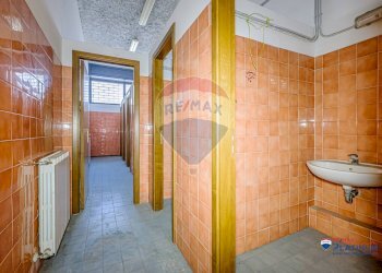 Bagno - Locale Commerciale Vittorio Emanuele
 
424, Paterno - foto 6