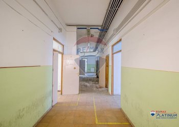 Hall / corridoio - Locale Commerciale Vittorio Emanuele
 
424, Paterno - foto 16