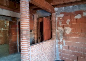 Dettagli - Attic Via Giovanni Boccaccio
 
130, Paterno - photo 2