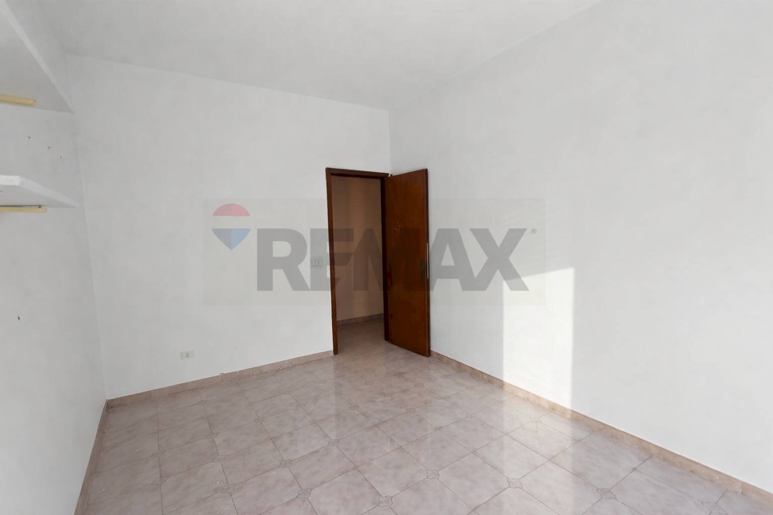 Stanza vuota - Appartamento Via San Biagio
 
snc, Fiumefreddo di Sicilia - foto 1