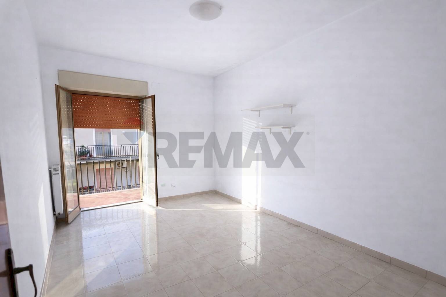 Stanza vuota - Appartamento Via San Biagio
 
snc, Fiumefreddo di Sicilia - foto 2