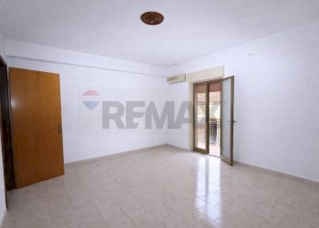 Stanza vuota - Appartamento Via San Biagio
 
snc, Fiumefreddo di Sicilia - foto 4