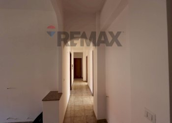 Hall / corridoio - Appartamento Via San Biagio
 
snc, Fiumefreddo di Sicilia - foto 3