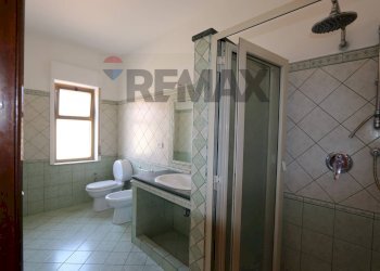 Bagno - Appartamento Via San Biagio
 
snc, Fiumefreddo di Sicilia - foto 17