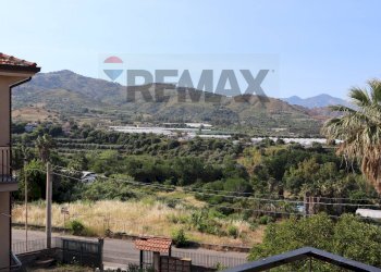 Vista delle montagne - Appartamento Via San Biagio
 
snc, Fiumefreddo di Sicilia - foto 22