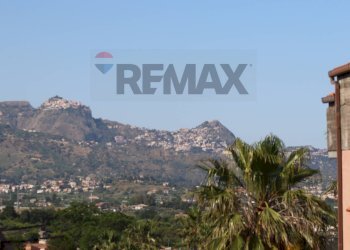 Vista delle montagne - Appartamento Via San Biagio
 
snc, Fiumefreddo di Sicilia - foto 29