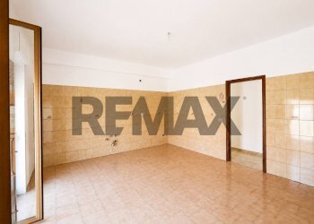 Stanza vuota - Apartment Via San Biagio
 
snc, Fiumefreddo di Sicilia - photo 3