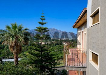 Vista delle montagne - Apartment Via San Biagio
 
snc, Fiumefreddo di Sicilia - photo 23