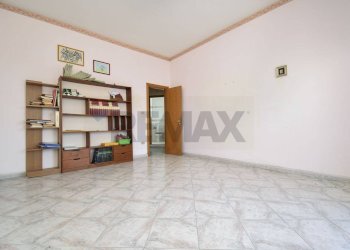 Stanza vuota - Appartamento Via Salvatore Vigo
 
106, Acireale - foto 18