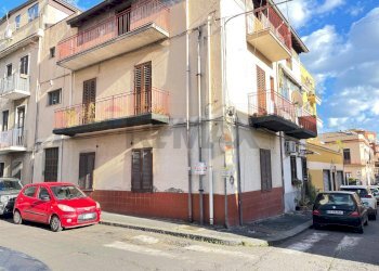 Edificio all\'aperto - Trilocale Via Vezzosi
 
14, Catania - foto 10