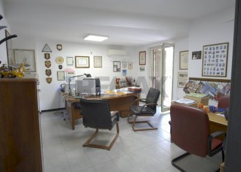Ufficio - Appartamento Corso Italia
 
164, Acireale - foto 2