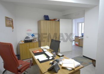 Ufficio - Appartamento Corso Italia
 
164, Acireale - foto 16