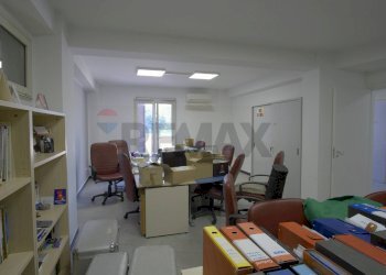 Ufficio - Appartamento Corso Italia
 
164, Acireale - foto 25