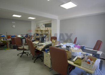Ufficio - Appartamento Corso Italia
 
164, Acireale - foto 26