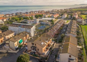 Edificio all\'aperto - Bilocale Via Po
 
71, Montemarciano - foto 21