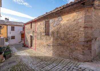 Casa all\'aperto - Casa semi indipendente vicolo cocciari
 
25, Apiro - foto 2