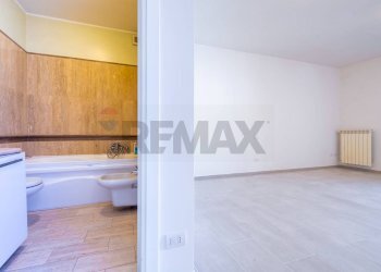 Bagno - Monolocale Via Sumirago
 
31, Roma - foto 17