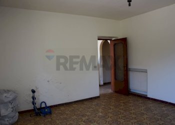 Stanza vuota - Semi-detached house Viia Laurentina
 
114, Pomezia - photo 7
