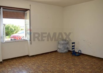 Stanza vuota - Semi-detached house Viia Laurentina
 
114, Pomezia - photo 8