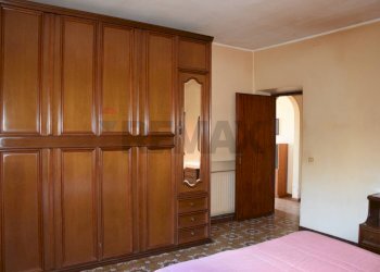 Camera / camera da letto - Semi-detached house Viia Laurentina
 
114, Pomezia - photo 11