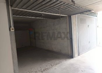 Parcheggio - Box Via Manzoni
 
17, Venaria Reale - foto 11