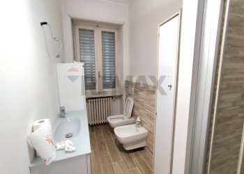 Bagno - Villa via delle ortensie
 
4, Pino Torinese - foto 35