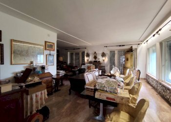 Sala da pranzo - Villa via delle ortensie
 
4, Pino Torinese - foto 46