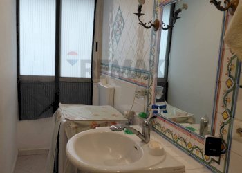 Bagno - Appartamento via consolare valeria
 
13, Giardini-Naxos - foto 2