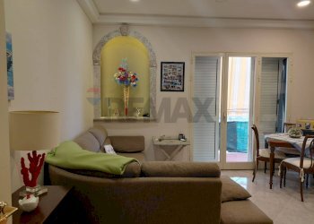 Sala da pranzo - Appartamento via consolare valeria
 
13, Giardini-Naxos - foto 12