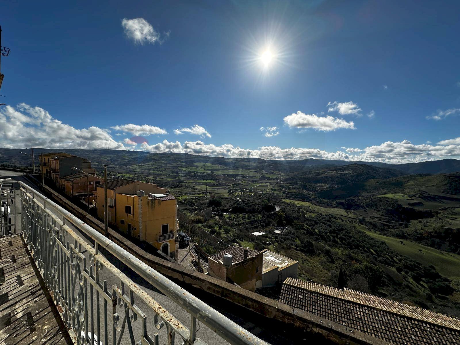 Balcone - Casa indipendente VIA DELLE GRAZIE
 
44, Vizzini - foto 1
