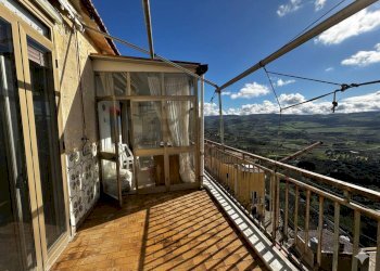 Balcone - Casa indipendente VIA DELLE GRAZIE
 
44, Vizzini - foto 13