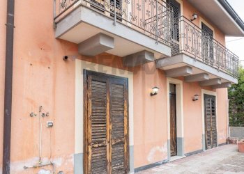 Casa all\'aperto - Casa semi indipendente Via cancelliere
 
58, Zafferana Etnea - foto 11