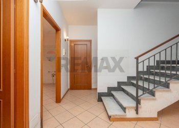 Scale - Casa semi indipendente Via cancelliere
 
58, Zafferana Etnea - foto 14