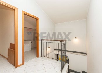 Hall / corridoio - Casa semi indipendente Via cancelliere
 
58, Zafferana Etnea - foto 34