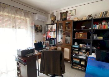 Ufficio - Quadrilocale Via LLIRIA
 
5, Giardini-Naxos - foto 4