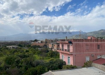 Edificio all\'aperto - Quadrilocale Via LLIRIA
 
5, Giardini-Naxos - foto 9