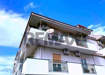 Edificio all\'aperto - Quadrilocale Via LLIRIA
 
5, Giardini-Naxos - foto 17