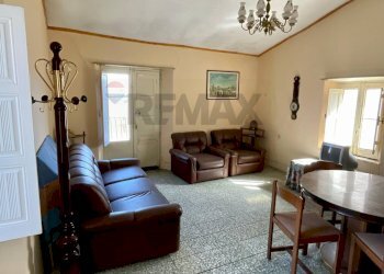 Soggiorno - Casa indipendente Via Mongibello Nazionale
 
101, Castiglione di Sicilia - foto 17