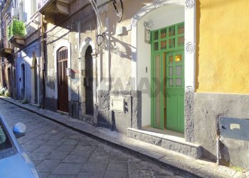 Edificio all\'aperto - Casa semi indipendente Via   Fortuna
 
26, Catania - foto 3