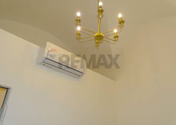 Dettagli - Casa semi indipendente Via   Fortuna
 
26, Catania - foto 19