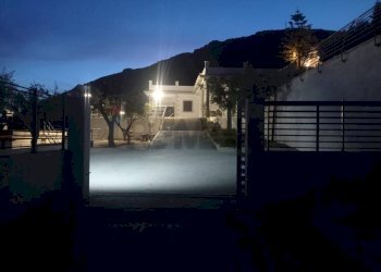 Edificio all\'aperto - Villa Via San Pasquale, Monte Sant'Angelo - foto 53