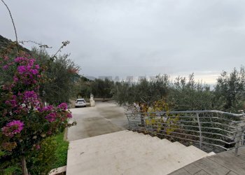 Edificio all\'aperto - Villa Via San Pasquale, Monte Sant'Angelo - foto 93