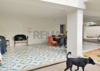 Terrazza - Villa Viale delle Palme
 
10, Manfredonia - foto 16