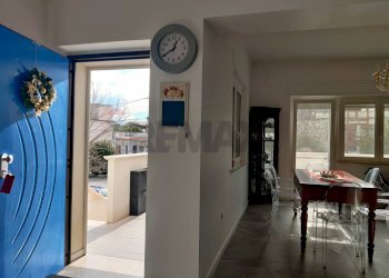 Sala da pranzo - Villa Viale delle Palme
 
10, Manfredonia - foto 44