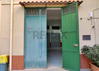 Edificio all\'aperto - Box Via Stanislao D'Aloè
 
31, Manfredonia - foto 3