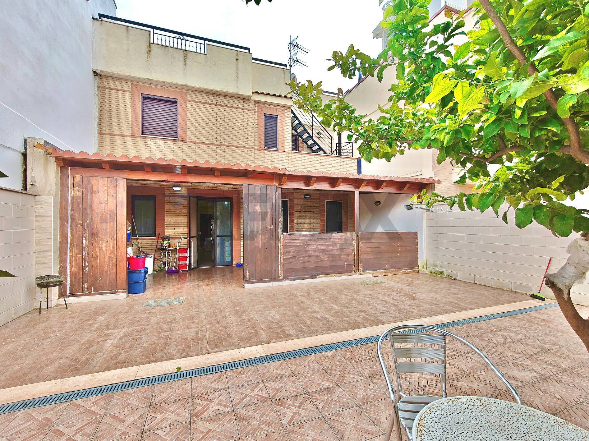 Casa all\'aperto - Casa indipendente Via Francia
 
16, Manfredonia - foto 2