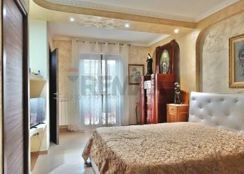 Camera / camera da letto - Casa indipendente Via Francia
 
16, Manfredonia - foto 14