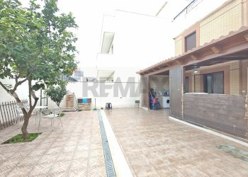 Terrazza - Casa indipendente Via Francia
 
16, Manfredonia - foto 30