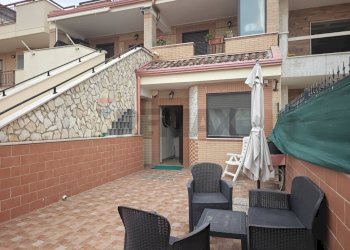 Terrazza - Casa indipendente Via Francia
 
16, Manfredonia - foto 32